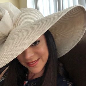 Meet your Posher, Loriann